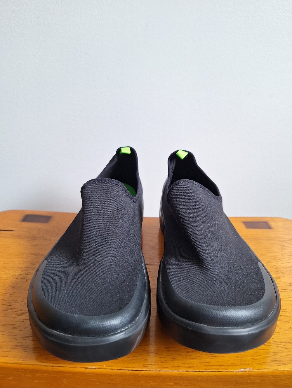OOFOS OOmg eeZee Low Recovery Shoe - Women’s Size 9W - Picture 4 of 12
